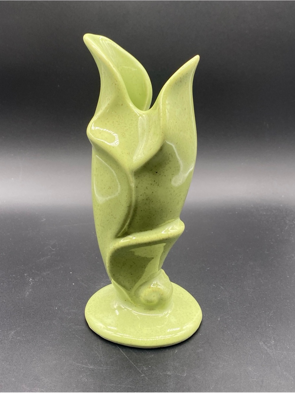 Gilmer Pottery MCM Vase. Chartreuse With Specks